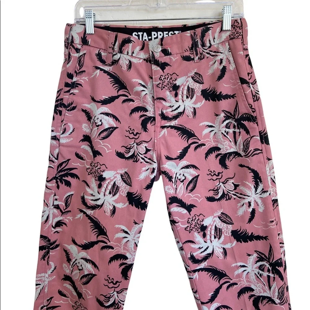 Levi’s Hawaiian Print Tapered Jeans